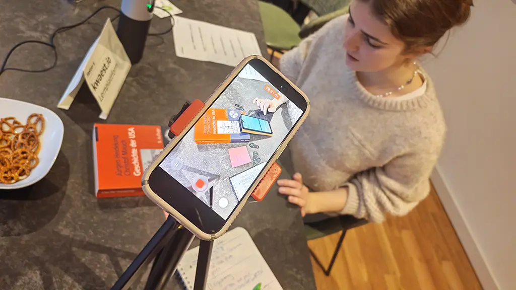 Testsituation an einem Mobiltelefon