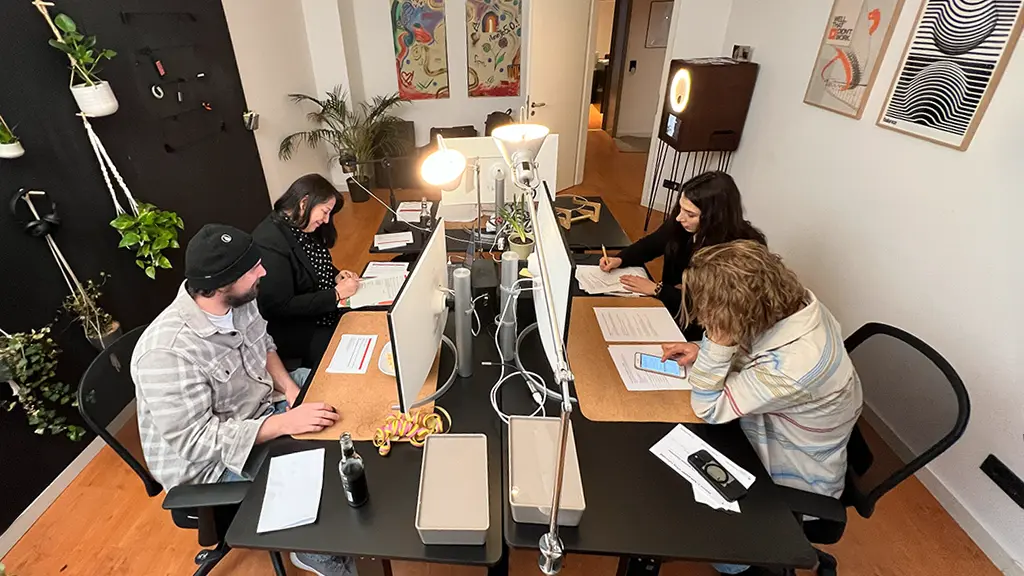 Blick auf zwei Teststationen beim Usability Testessen