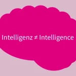 Stilisiertes Gehirn mit "Intelligenz ≠ Intelligence"
